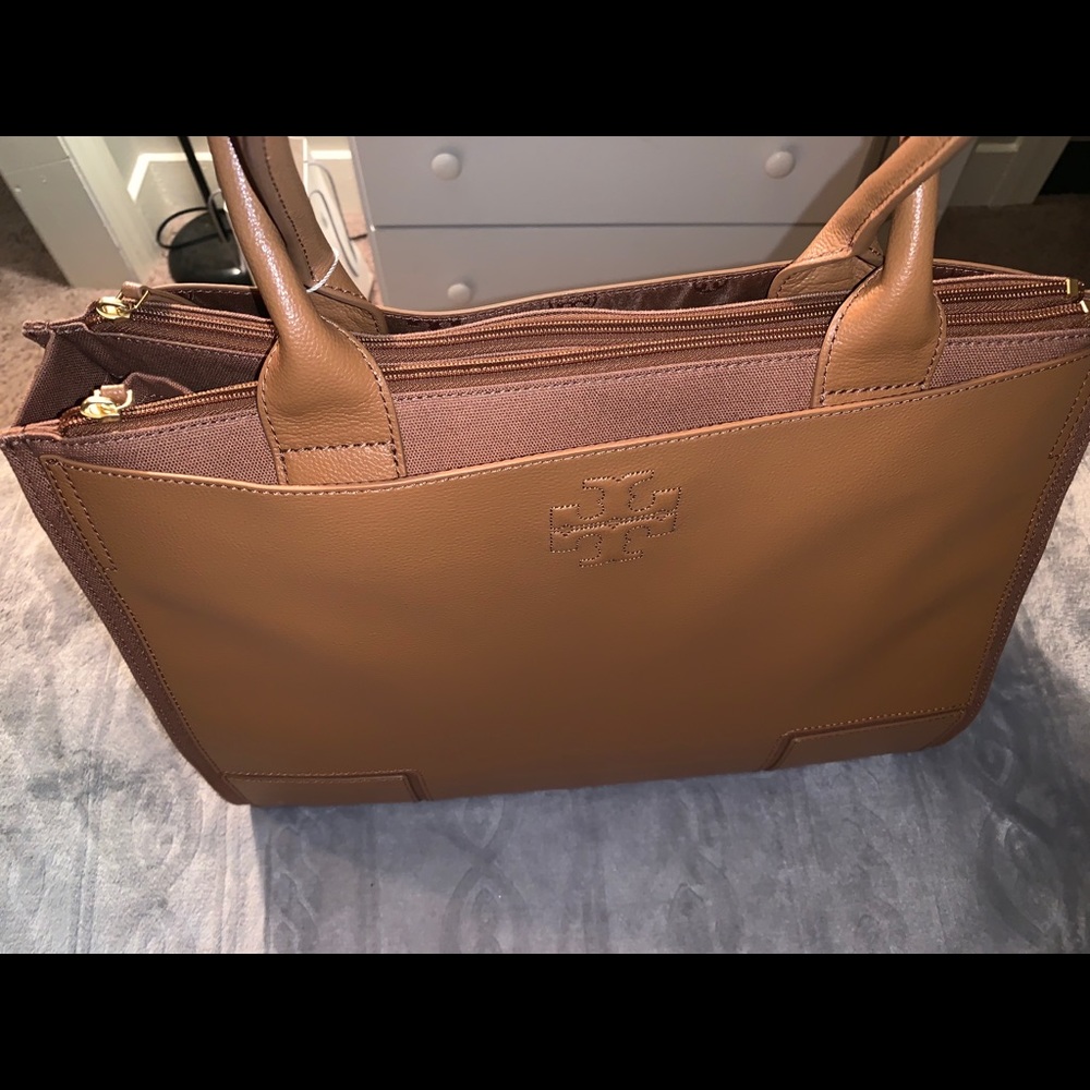 Brand New Tory Burch Tote - Picture 4 of 4